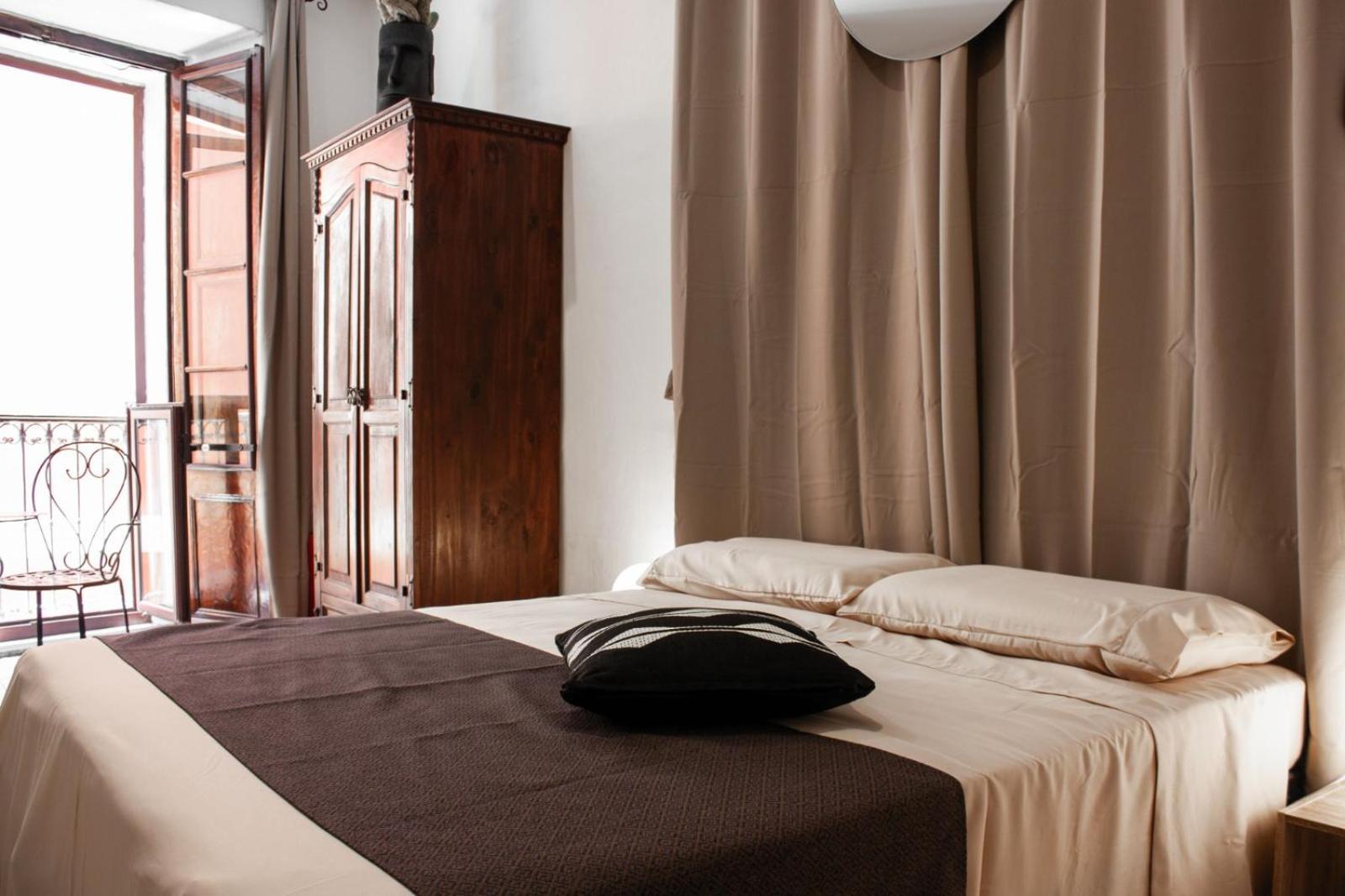 Castello'S Rooms Cagliari Buitenkant foto