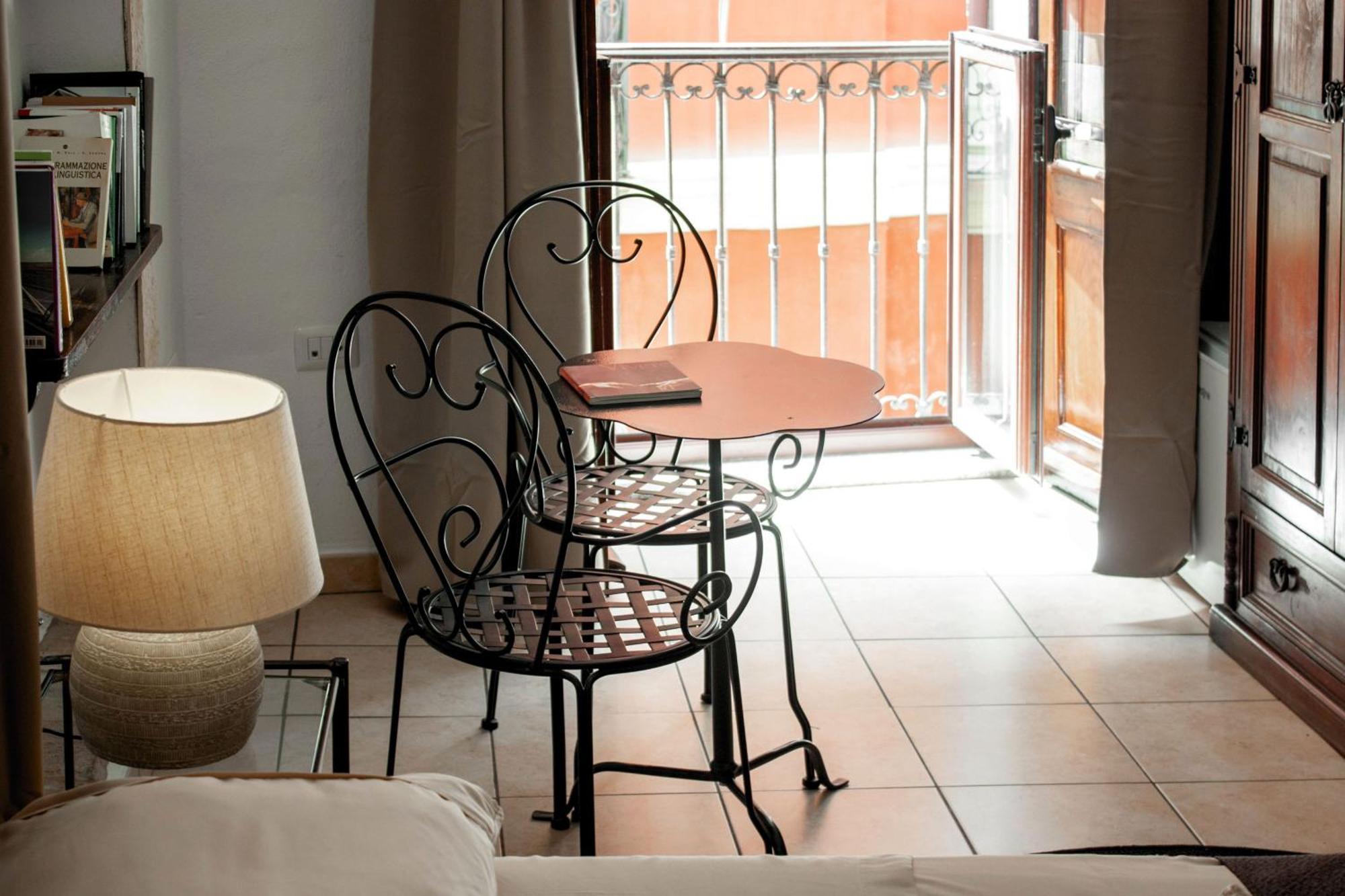 Castello'S Rooms Cagliari Buitenkant foto