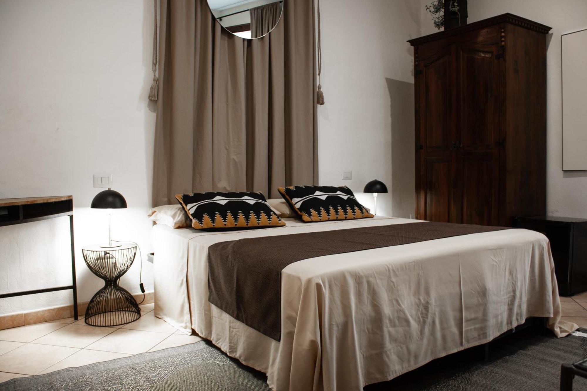 Castello'S Rooms Cagliari Buitenkant foto